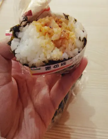 辣白菜饭团   4元